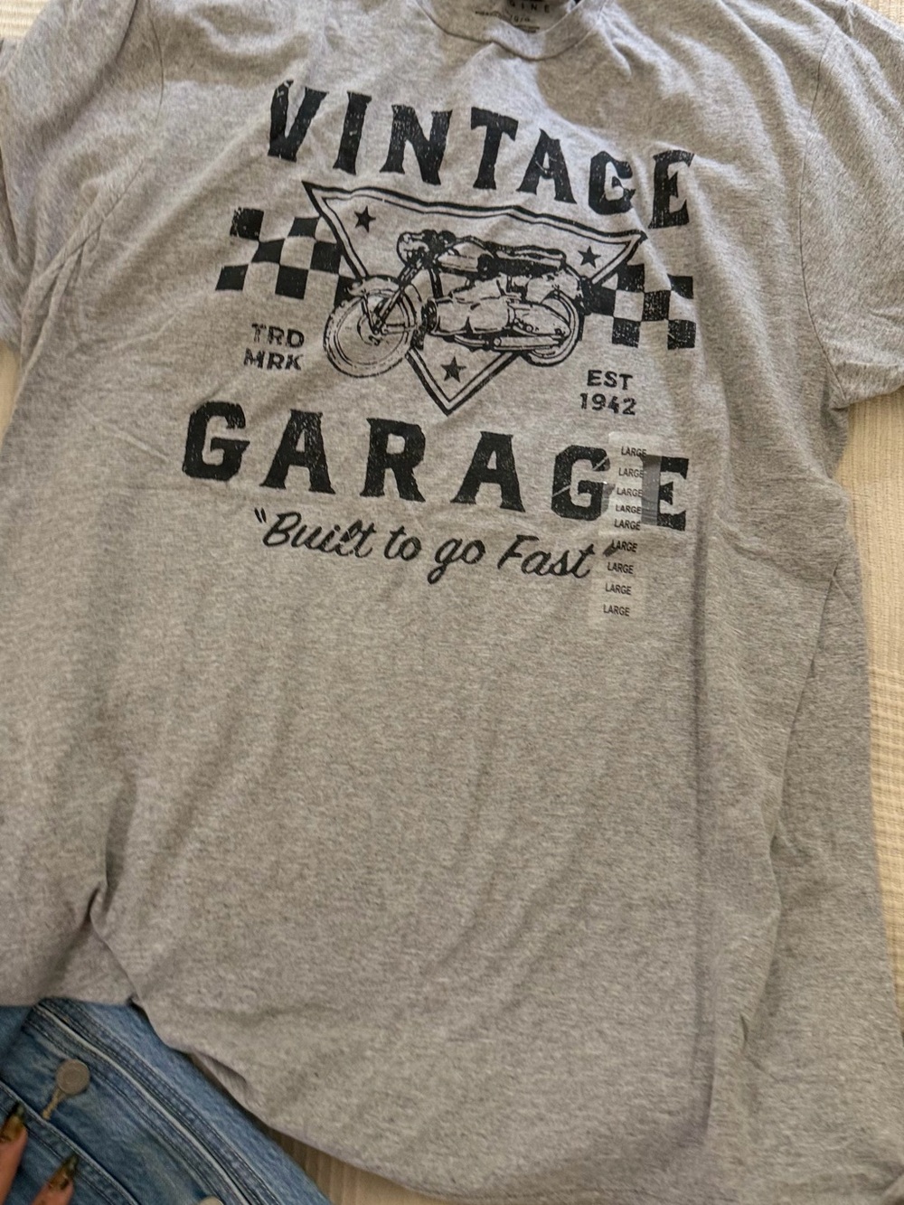 GAP Men's Gray 'Vintage Garage' Graphic Long Sleeve Tee